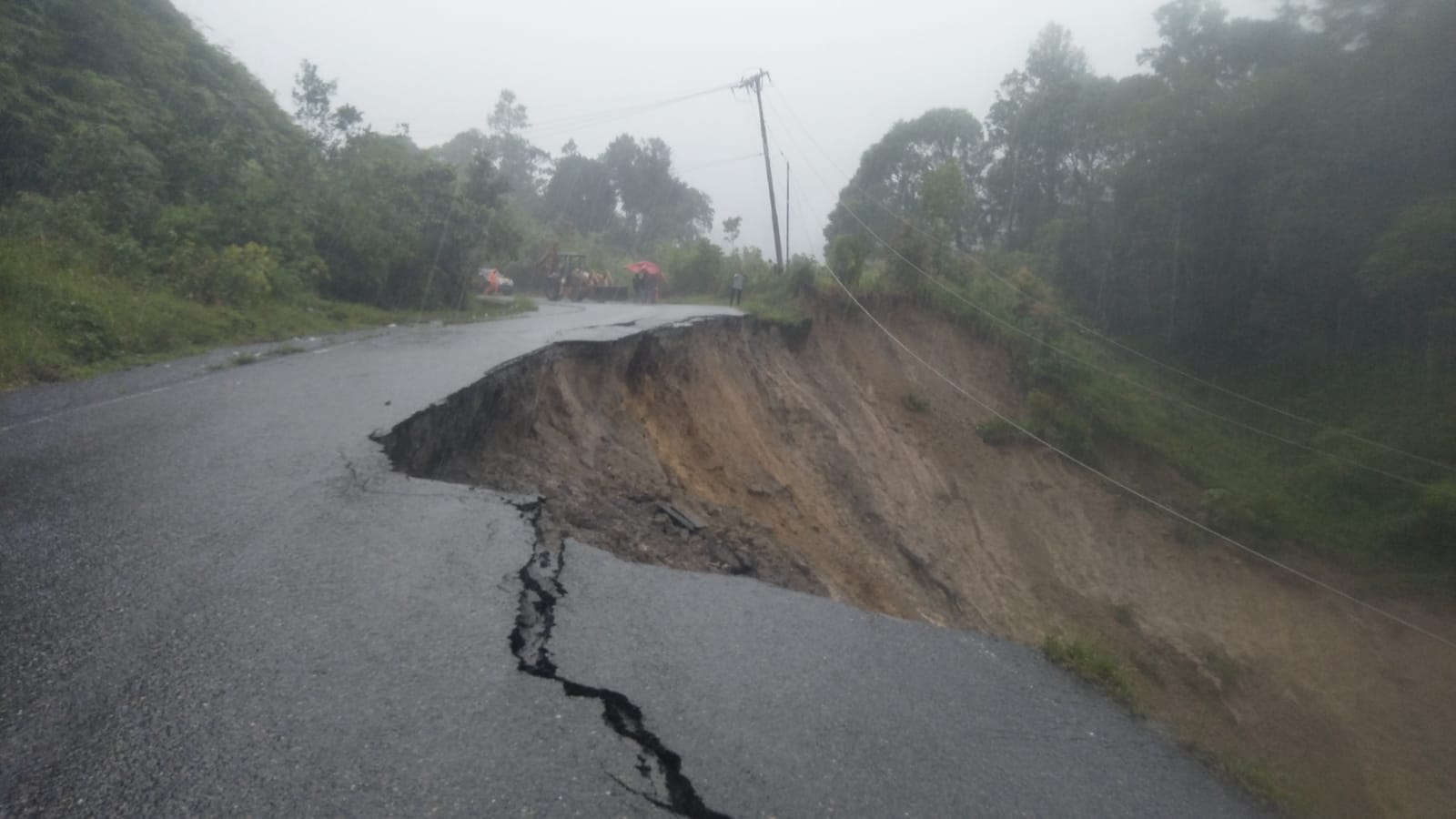 13 Daerah Terdampak Hujan Ekstrem, Kalaksa BPBD Sumbar Imbau Warga Waspada