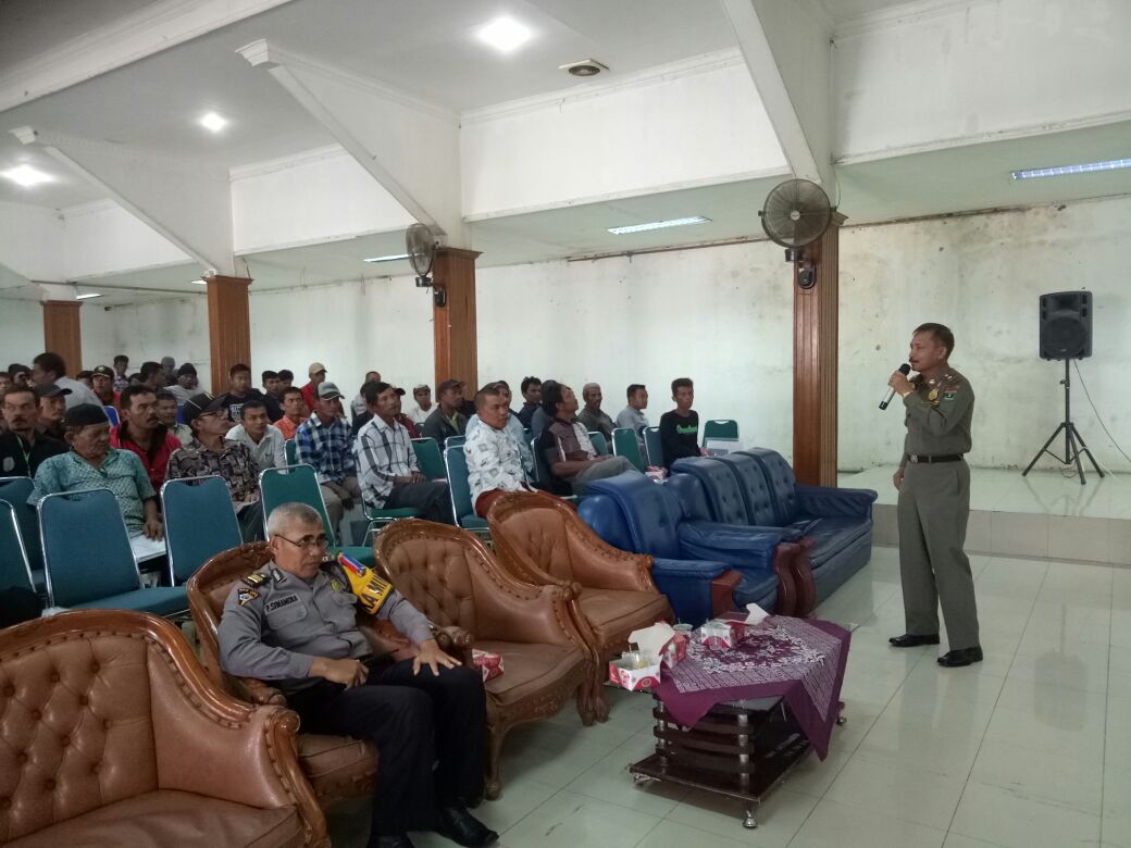 Pelatihan Satlinmas dalam Pengamanan Pemilu Wako dan Wawako Padang Panjang