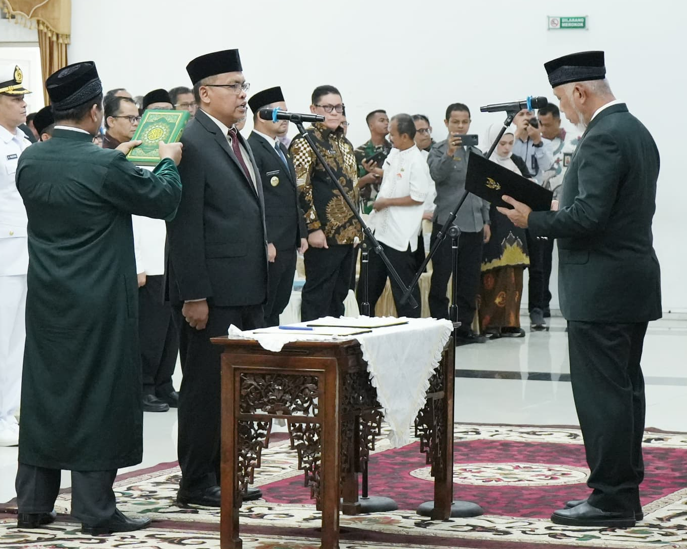 Arry Yuswandi Resmi Dilantik sebagai Sekda Provinsi Sumatera Barat: Siap Berikan Pelayanan Terbaik