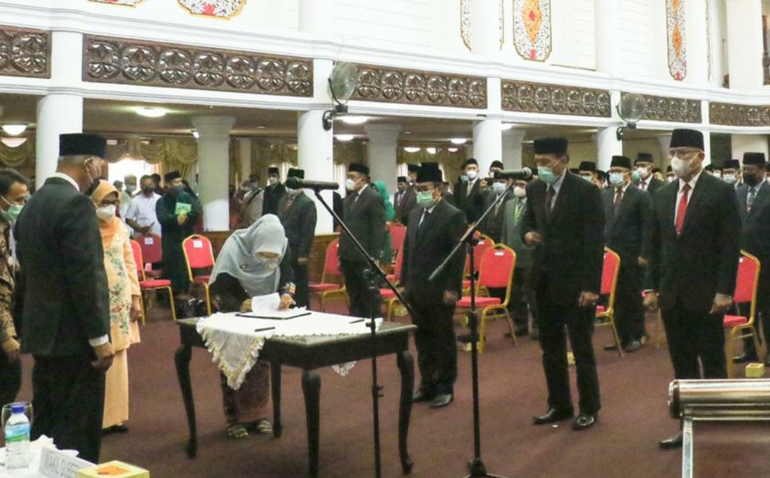 Perubahan Nomenklatur dan Mengisi Kekosongan, Gubernur Sumbar Kukuhkan 162 Pejabat