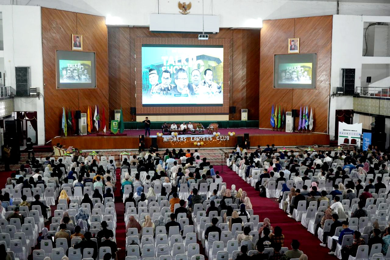 Seribuan Mahasiswa Bedah Gagasan Caleg di Andalas Lawyers Club 