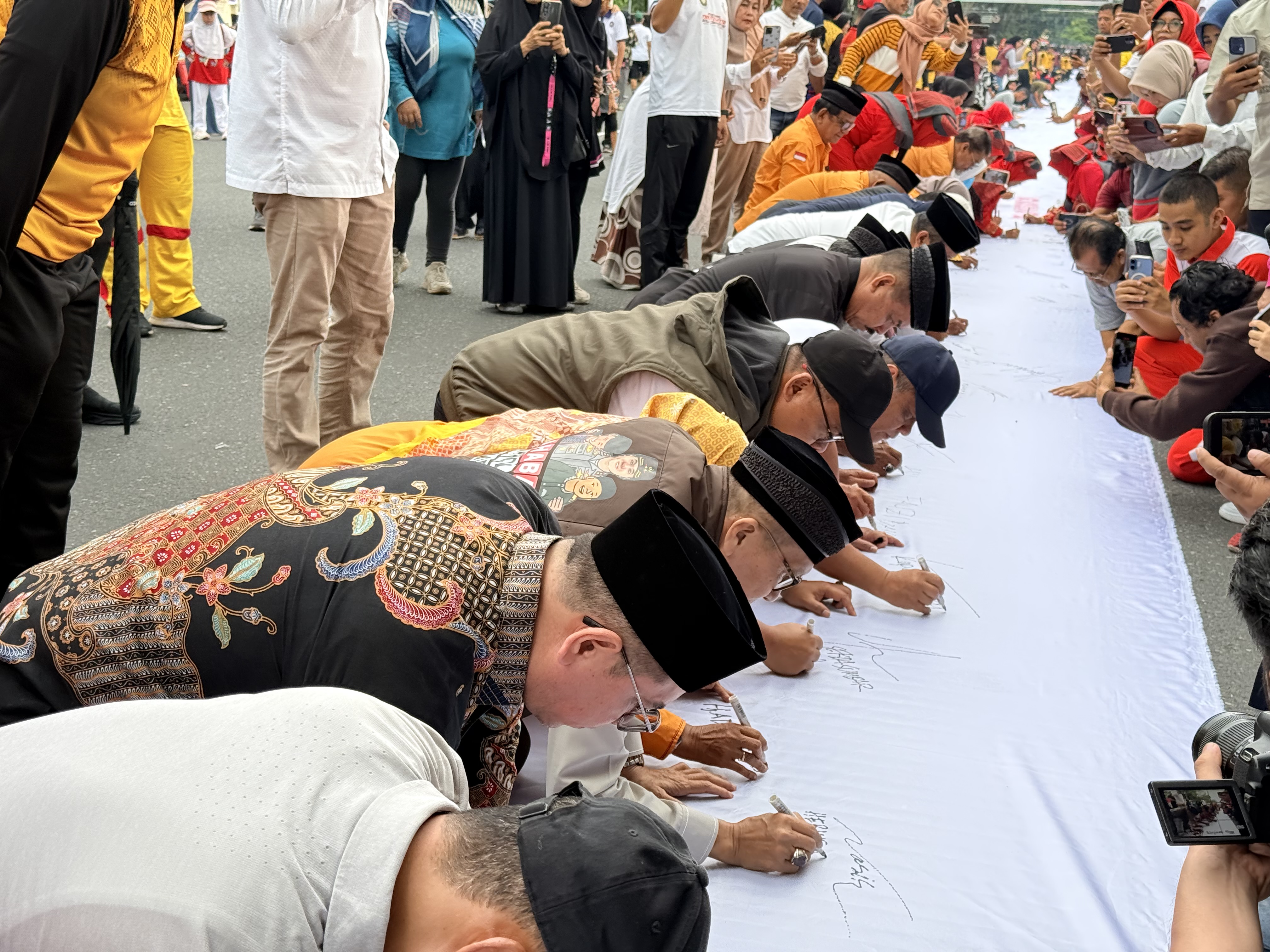 Nyatakan Perang Lawan Narkoba dan LGBT, Sedaprov Sumbar: Harus Dimulai Dari Rumah