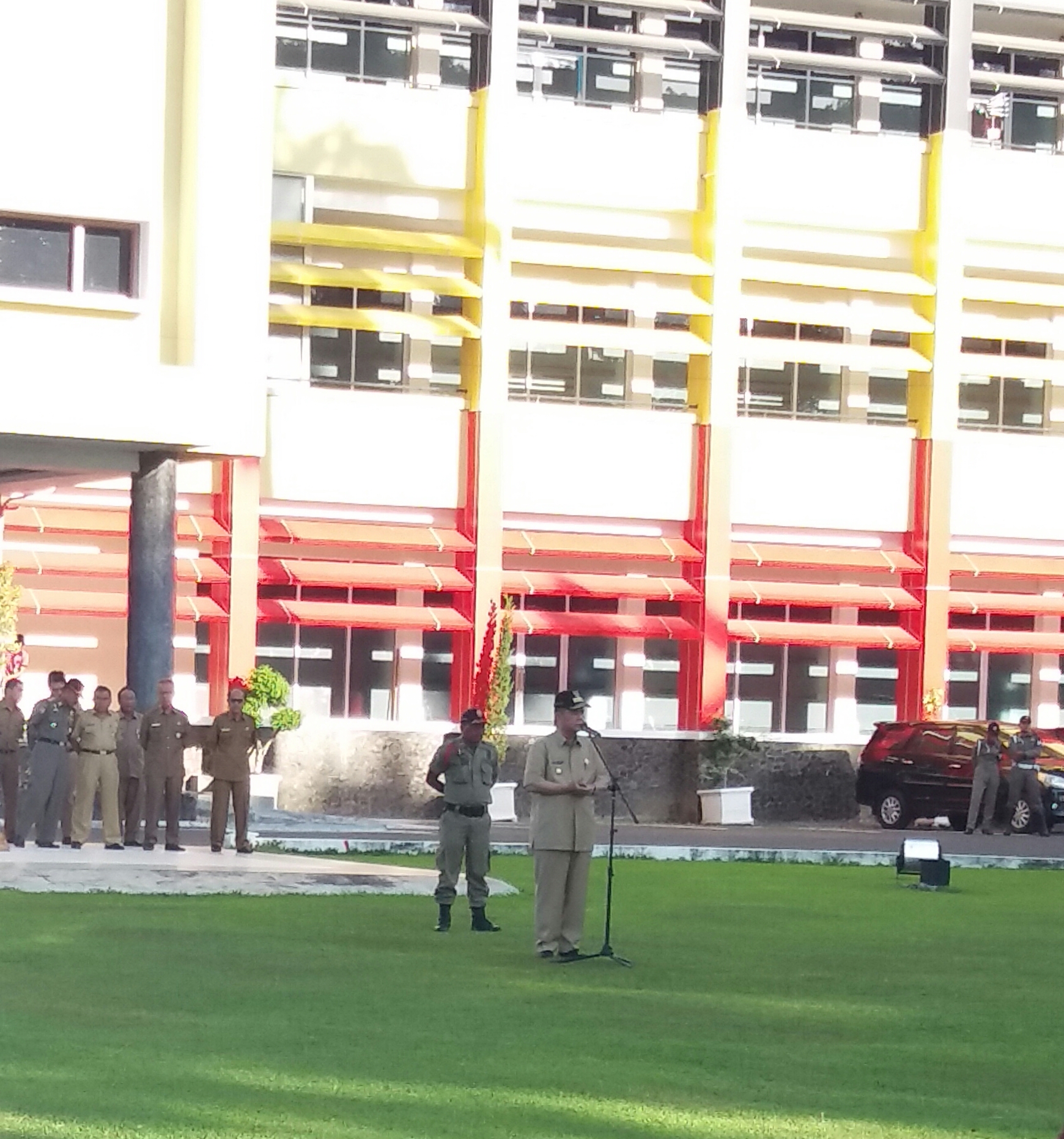 Apel Pagi, antara Rutinitas dan Media Penyampaian Informasi 