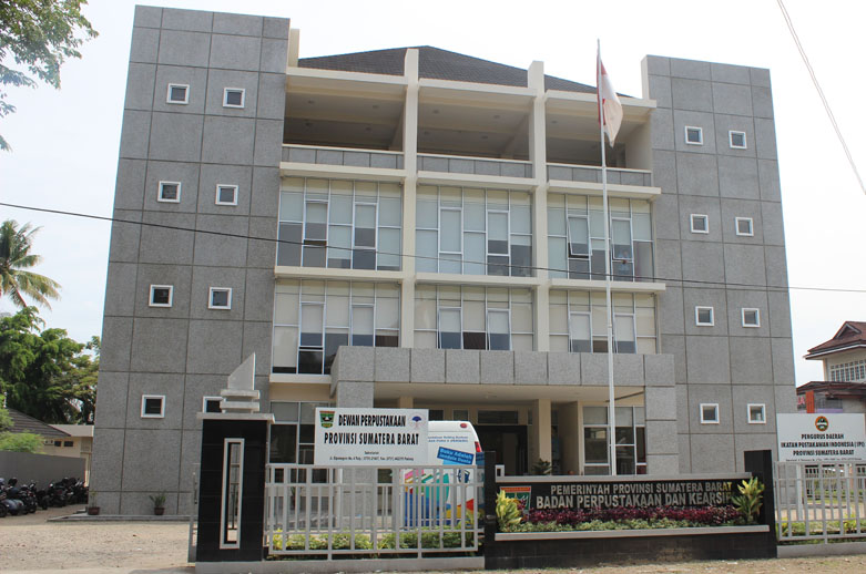 PERPUSTAKAAN SUMBAR DORONG PROGRAM KAMPUNG LITERASI