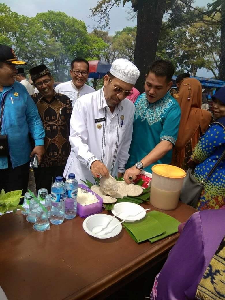 Festival Ma Apam di Kabupaten Pasaman Barat 