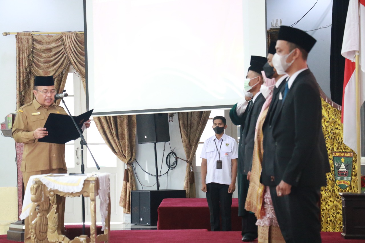 Diharapkan Mampu Sukseskan Analog Switch Off, Tujuh Anggota KPID Sumbar Resmi Dilantik
