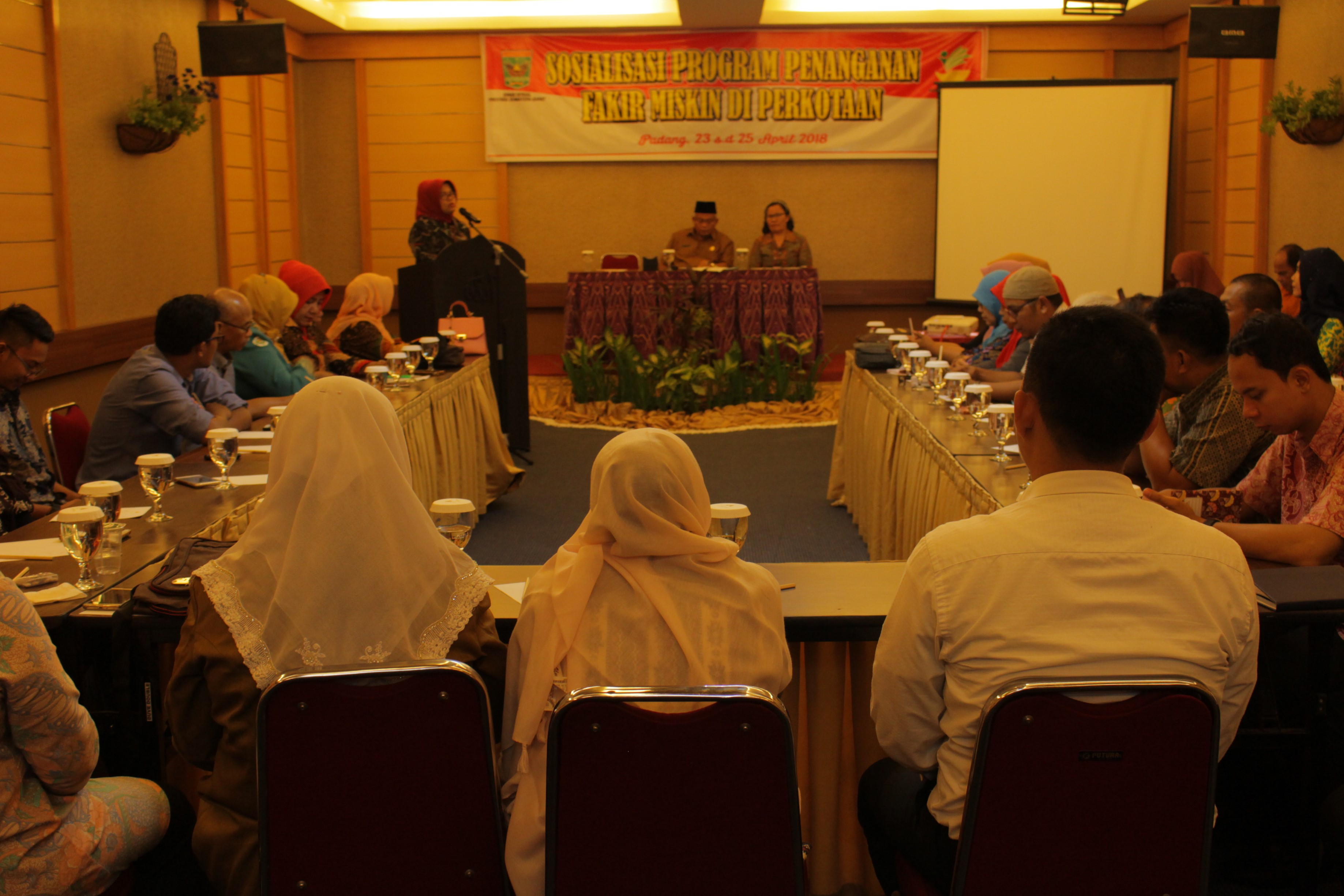 SOSIALISASI PROGRAM PENANGANAN FAKIR MISKIN DI PERKOTAAN