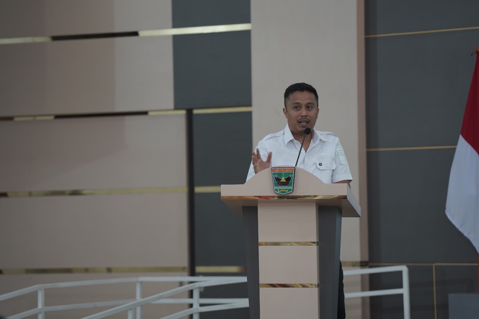 Transformasi ASN Dimulai, Wagub Vasko: Kita Butuh Aparatur yang Buat Rakyat Tersenyum