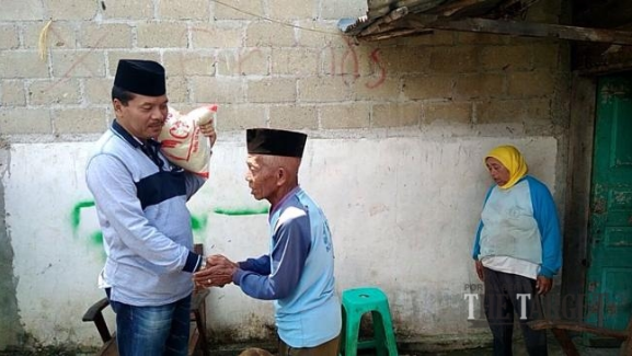 Bupati Irfendi Perintahkan Rehab Rumah Reot Tempat Mengaji