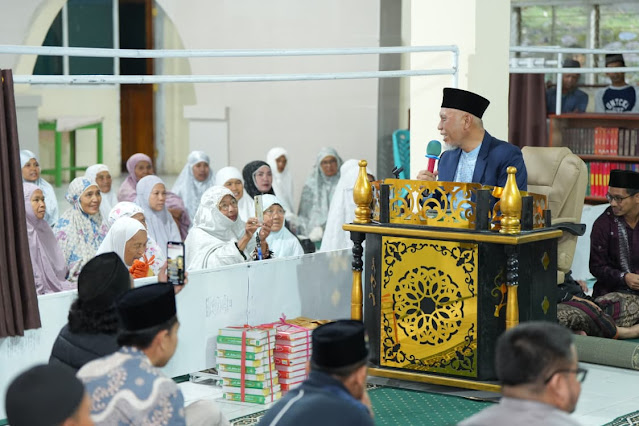 Gelar Subuh Mubarakah di Sijunjung, Gubernur Mahyeldi Ajak Umat Pererat Silaturahmi