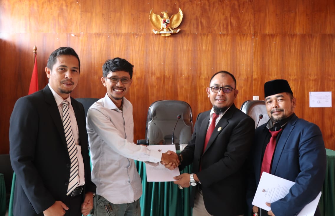 Seluruh Sengketa Informasi Walhi Sumbar Selesai di Ruang Mediasi