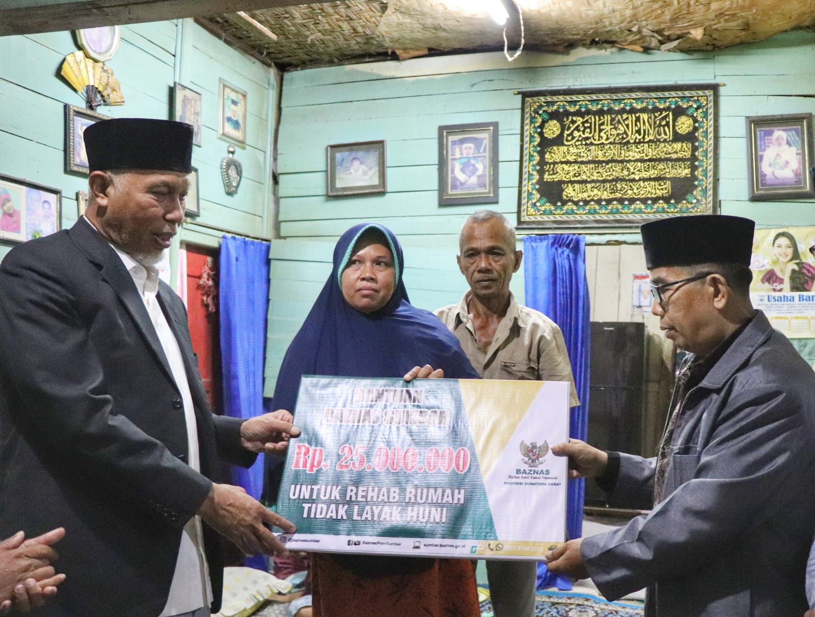 Singgah Sahur Gubernur Sumbar Ke Kediaman A. Hariyanto