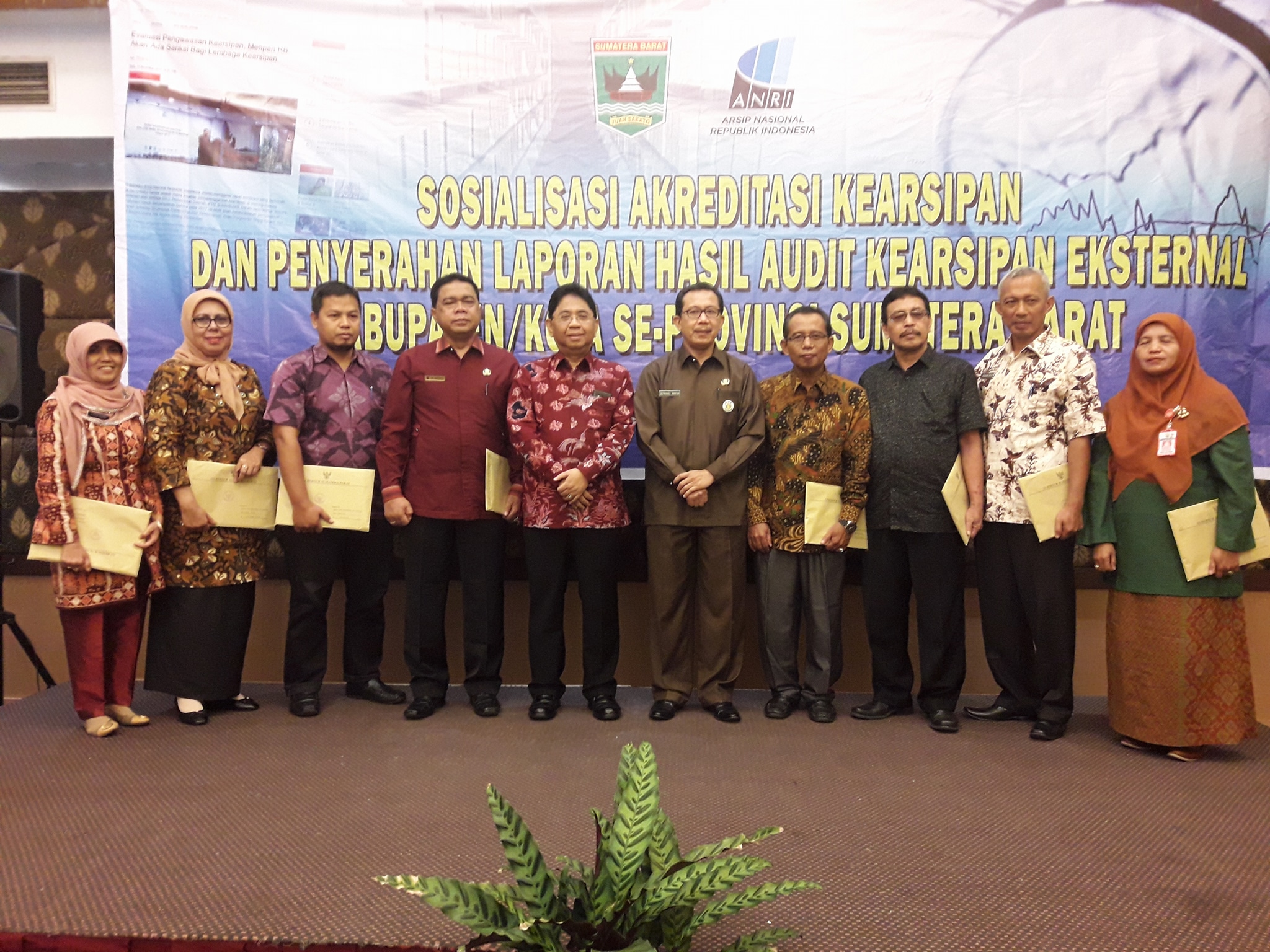 Laporan Audit Kearsipan 18 Kabupaten/Kota Buruk