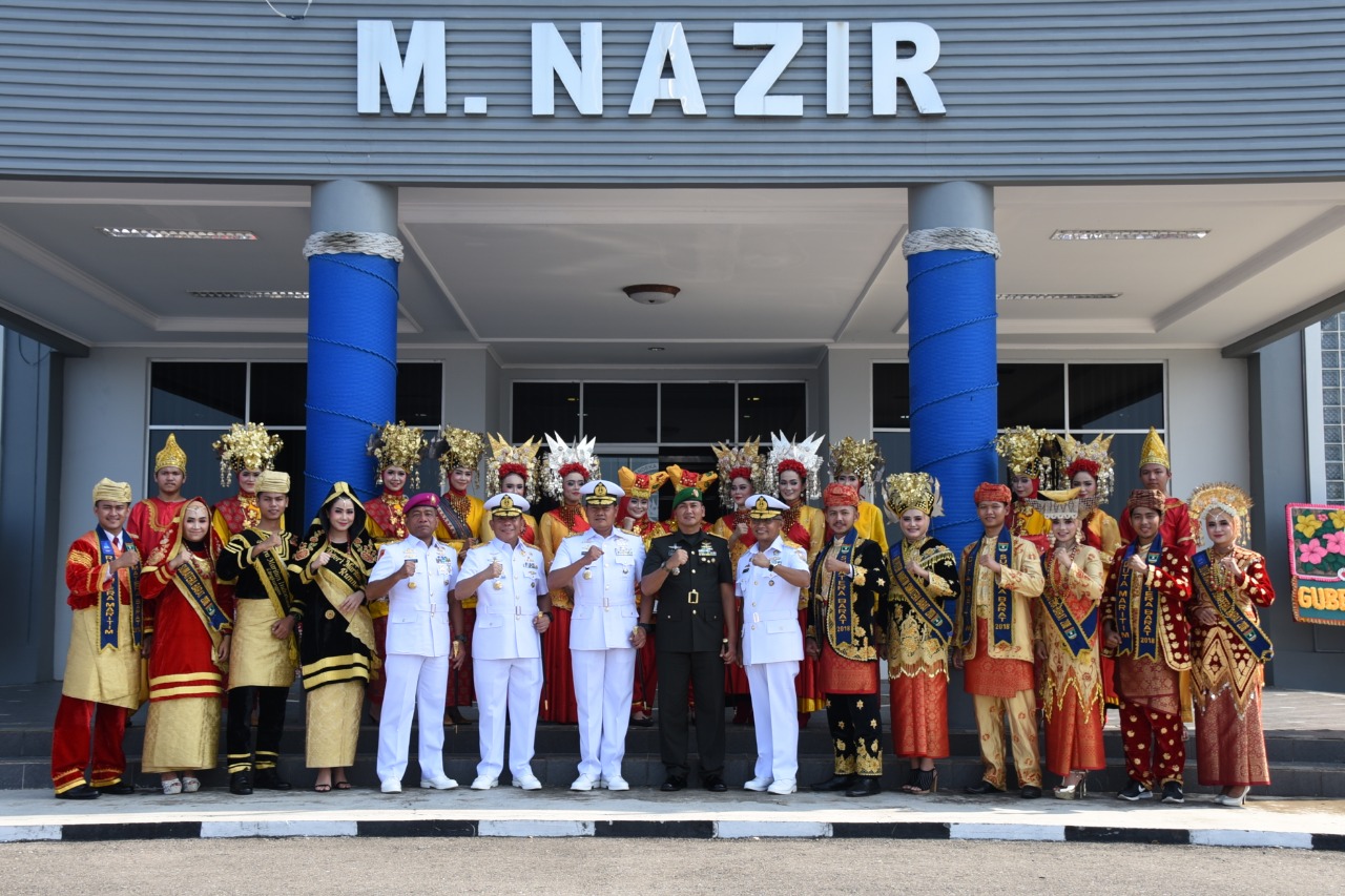 Laksma TNI Dafit Santoso Jabat Dan Lantamal II Padang