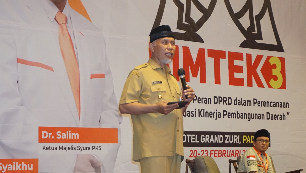 Gubernur Paparkan Pengembangan Ekonomi dan Lembaga Keuangan Syariah di Sumbar