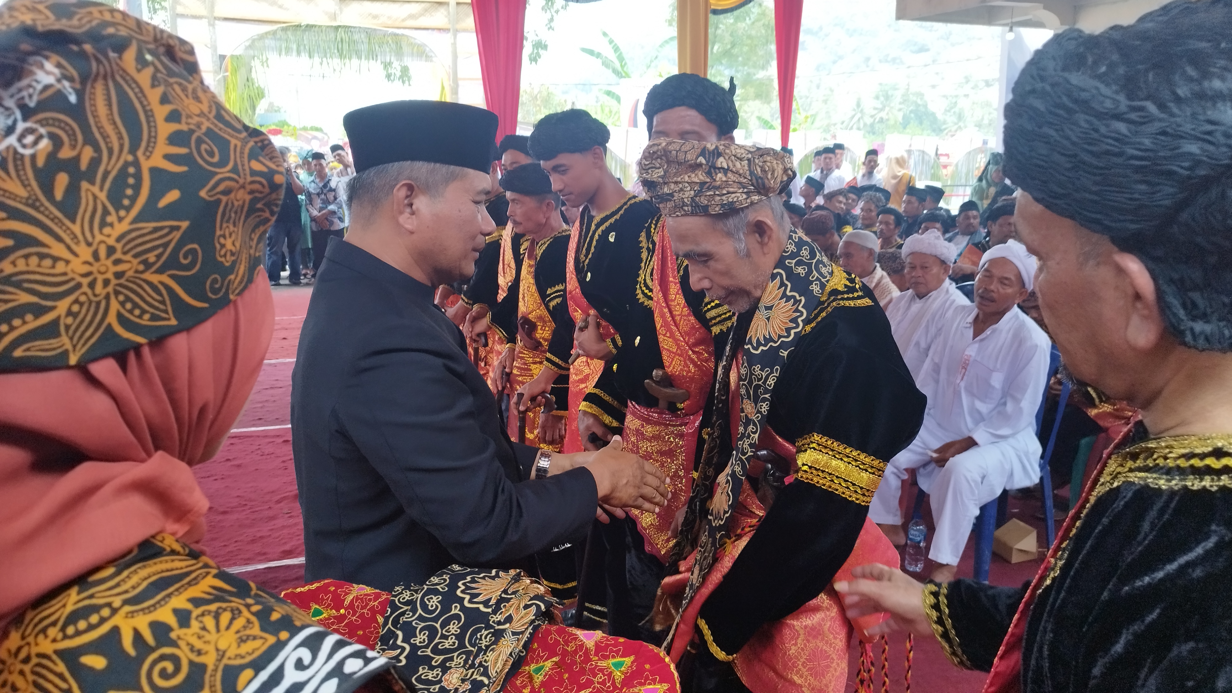 Gubernur Sumbar Hadiri Acara Batogak Pongulu di Ketinggian Nagari Sarilamak 