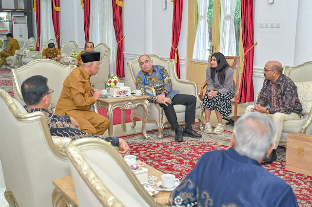 Sumbar-India Jajaki Kerja Sama Strategis: Dorong Hilirisasi Gambir hingga Investasi Energi Terbarukan