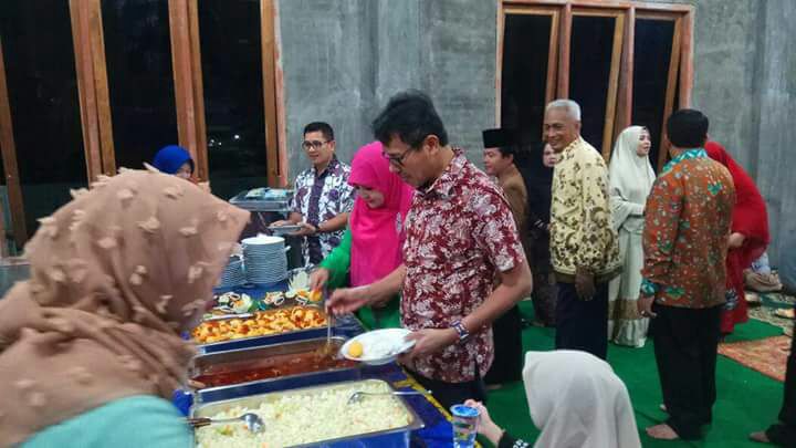Gubernur Sumbar Hadiri Jamuan Makan malam IKM di Merauke