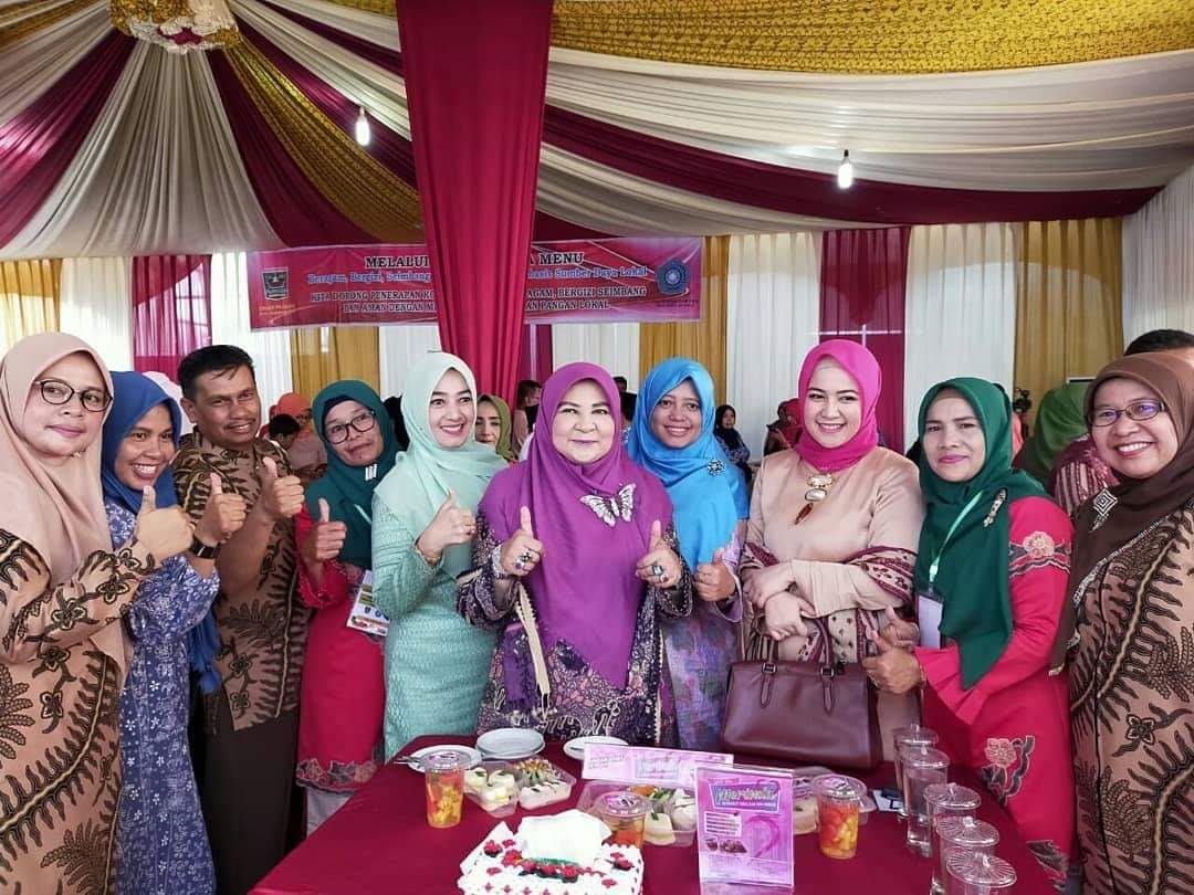 GERAKAN PKK&nbsp; UJUNG TOMBAK&nbsp; LOMBA CIPTA MENU B2SA