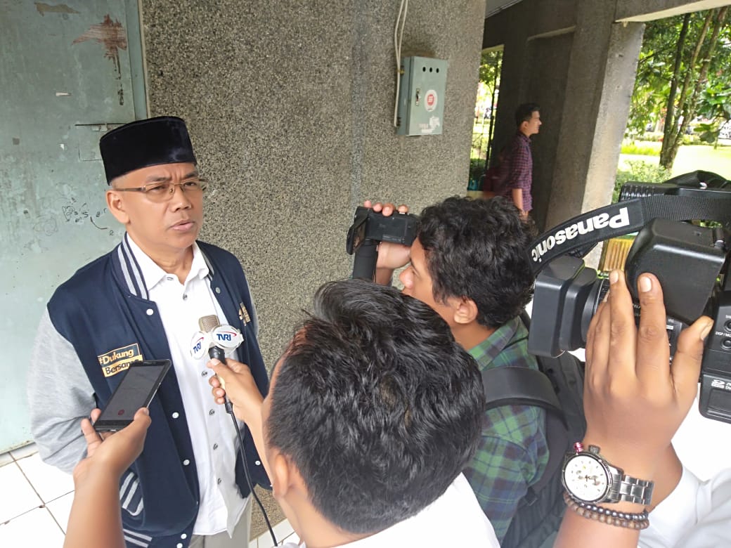 Filosofi Kepo, Millenial Diajak Peduli Informasi Publik
