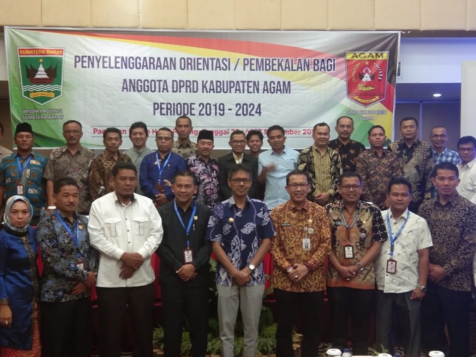 Gubernur Sumbar Berikan Orientasi Tugas Pada 35 Anggota DPRD Kabupaten Tanah Datar
