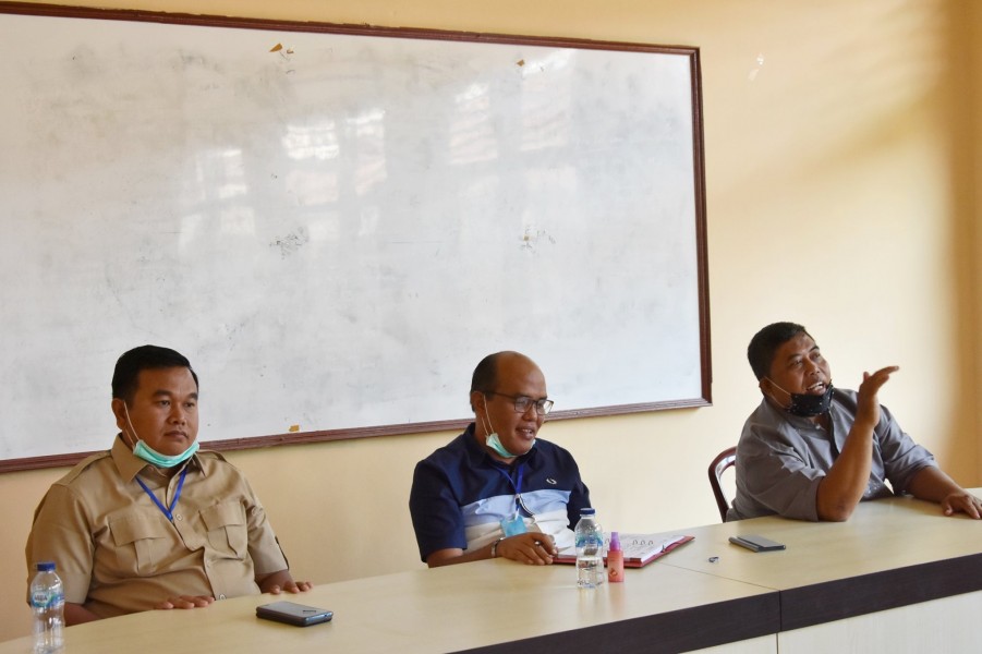 BLT Tidak Kunjung Cair. Masyarakat Kecamatan Lareh Sago Halaban Mengadu ke Ketua DPRD Sumbar