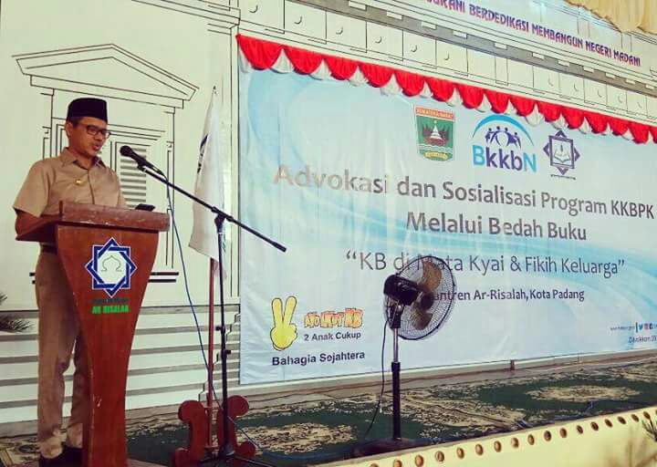 Gubernur Sumbar Hadiri Bedah Buku Keluarga Berencana