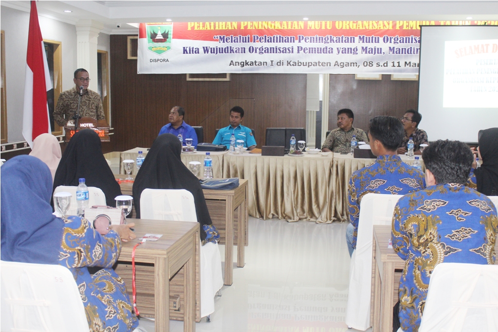 BUSTAVIDIA: PEMUDA HARI INI AGAR CERDAS MEMBACA SITUASI
