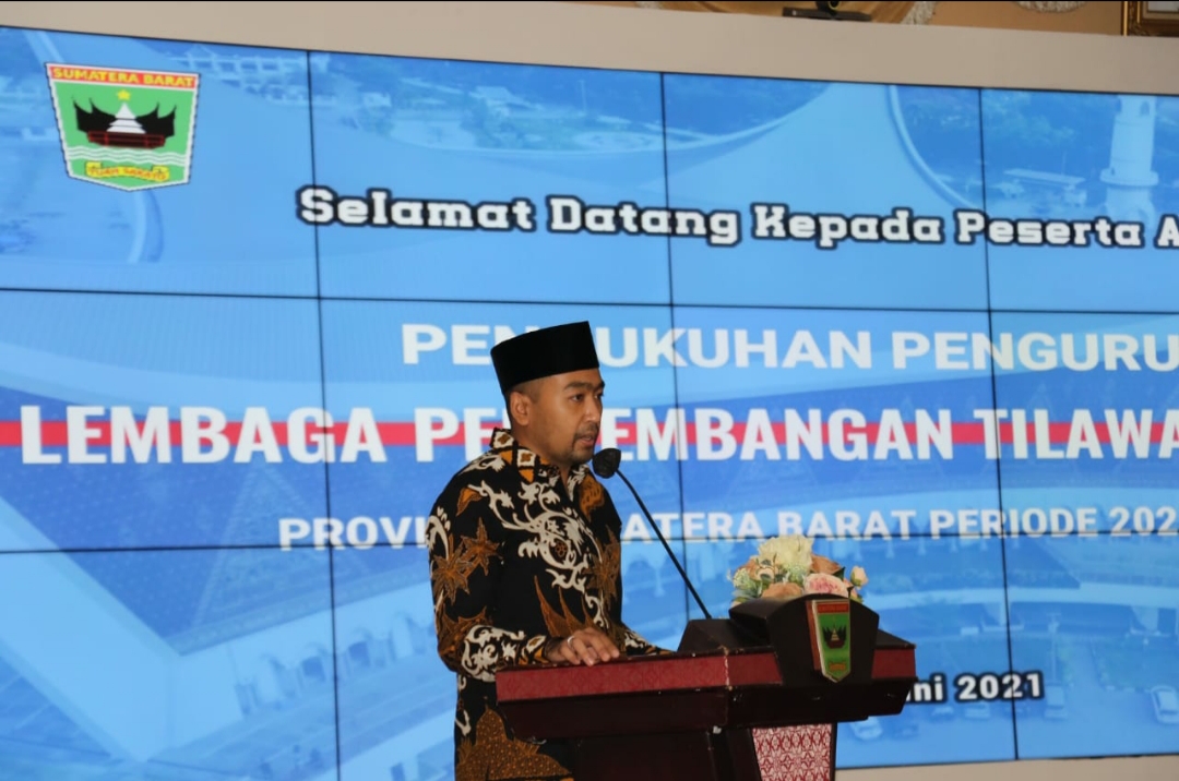 Bertekad Pertahankan Prestasi Nasional, Gubernur Sumbar Kukuhkan Kepengurusan LPTQ Sumbar Periode 2021-2025