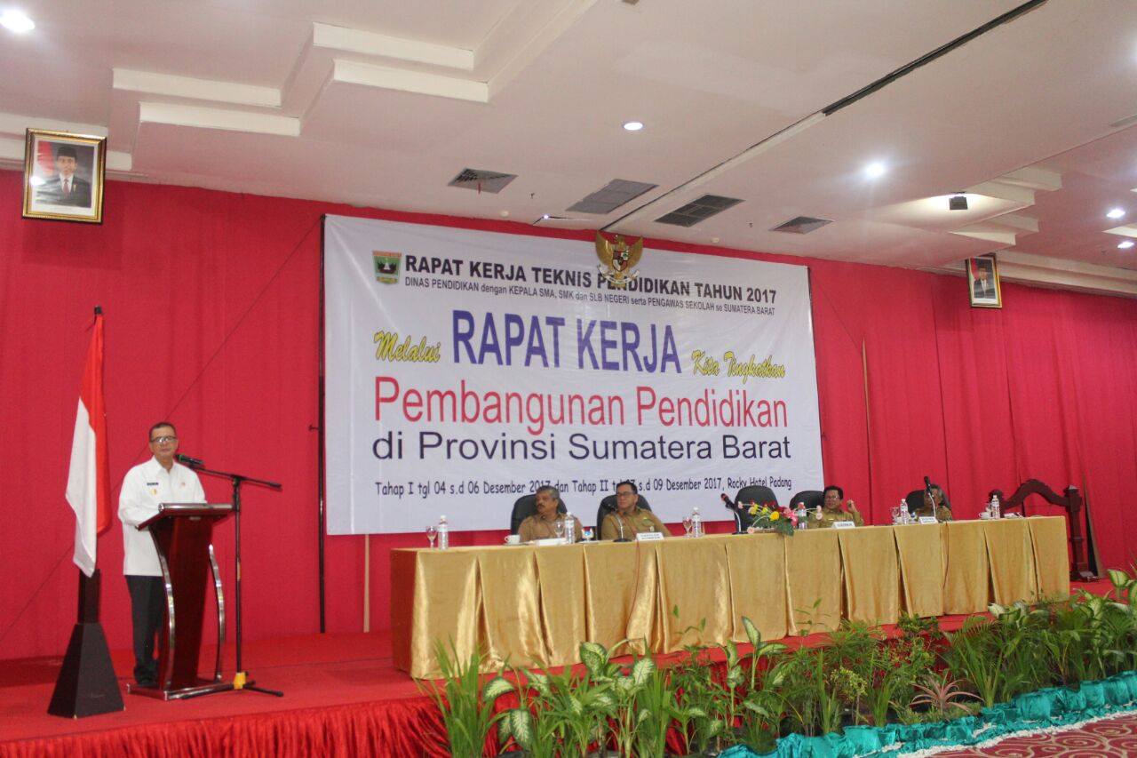 Wagub Nasrul Abit : Pembangunan Pendidikan Penting