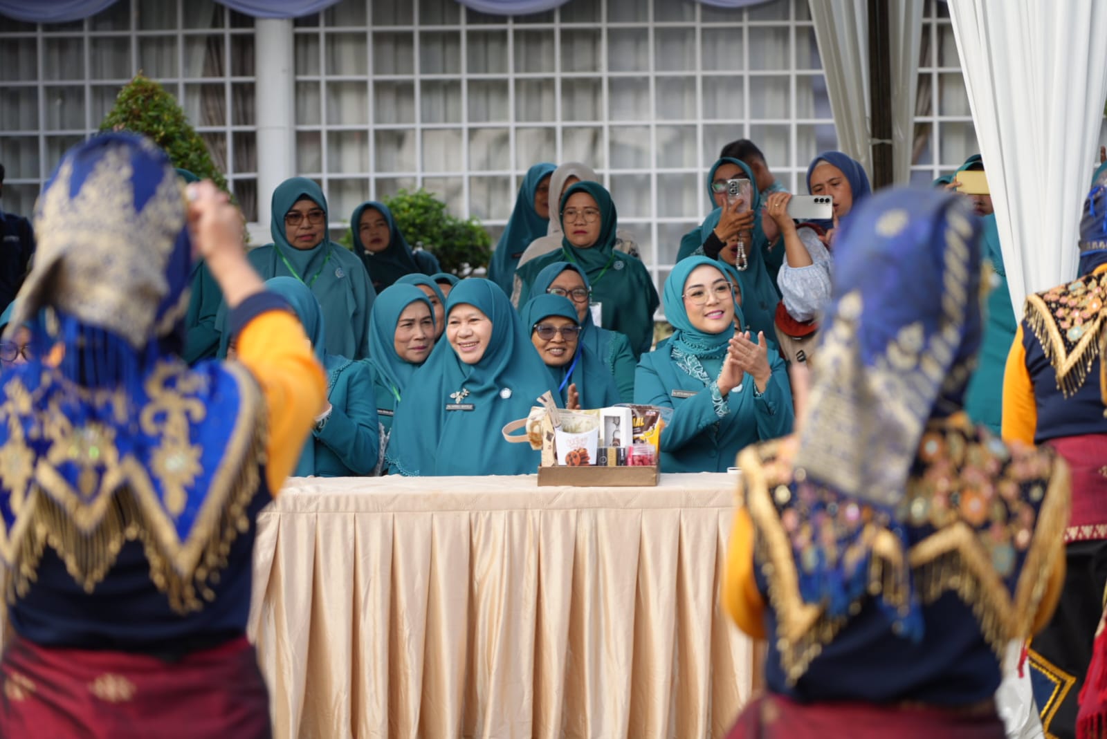 Usung Semangat Kolaborasi, Jambore PKK ke-22 dan HKG ke-54 Tingkat Sumbar Resmi Dibuka di Bukittinggi