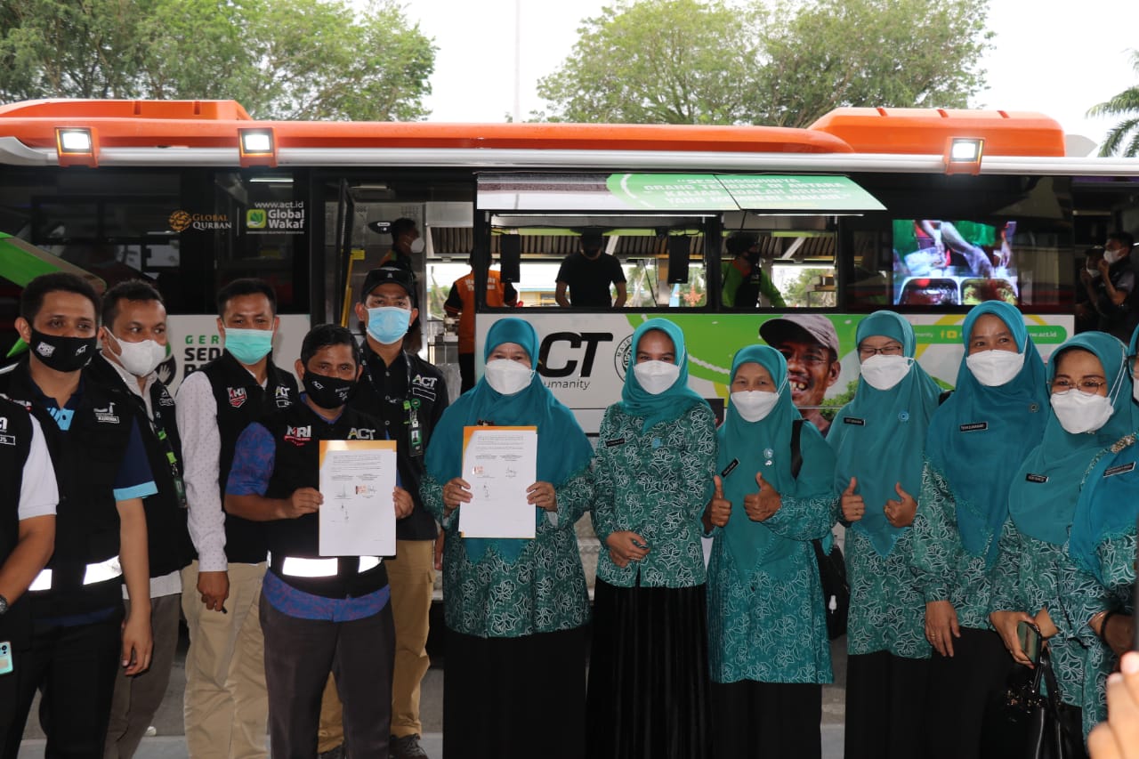 Pertama di Luar Jawa! TP-PKK Sumbar dan ACT Luncurkan Humanity Food Bus