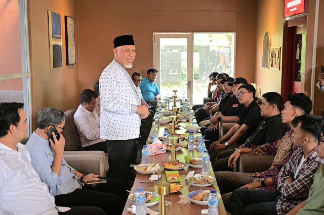Dialog Bersama Aktivis, Gubernur Mahyeldi: Persoalan Daerah Harus Diselesaikan hingga ke Akar