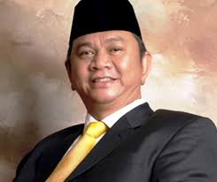 PARIPURNA PENGESAHAN APBD SUMBAR 2018 DITUNDA