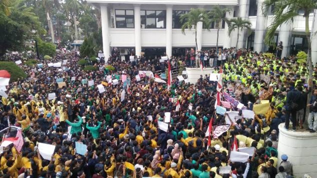 Teruskan Aspirasi Massa Pendemo, DPRD Sumbar Surati Presiden dan DPR