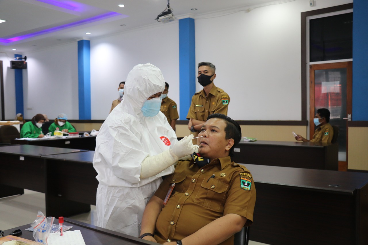 55 Orang Karyawan Diskominfo Sumbar Negatif Covid-19