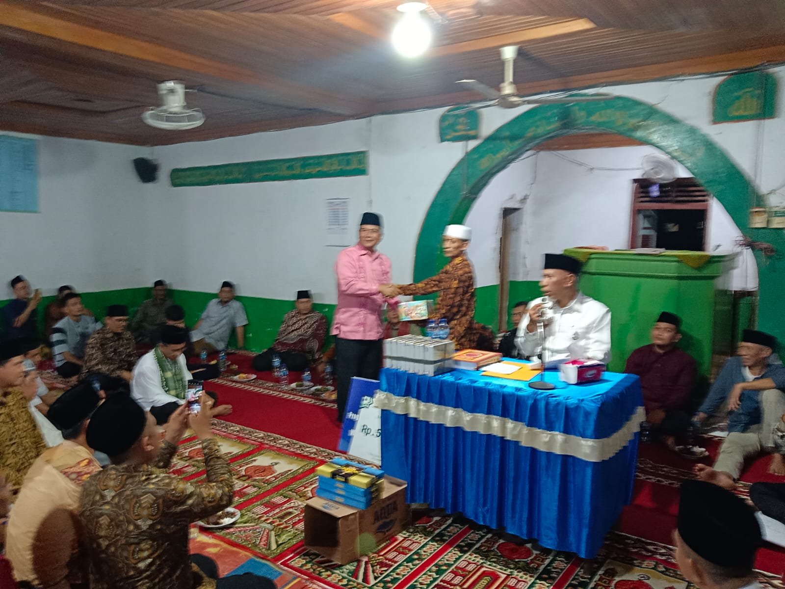 Gubernur Sumbar Mahlyedi Kunjungi Masjid Baitusani Nagari Binjai