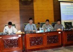 PANSUS RETRIBUSI JASA USAHA,  PENGINAPAN DAN HOTEL SMK BELUM BISA DIKENAKAN RETRIBUSI