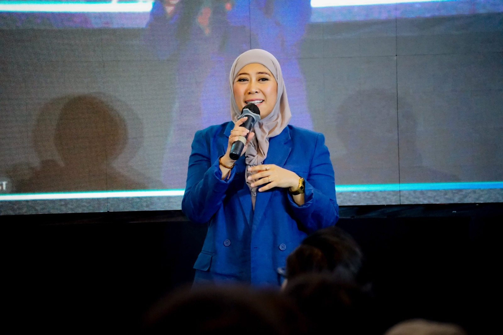 Imbas YouTuber Promosi Vape Libatkan Anak di Live Streaming, Komdigi Layangkan Surat Teguran ke YouTube