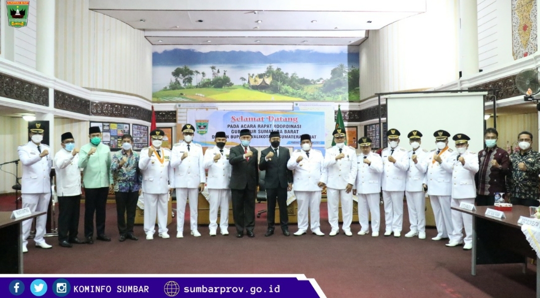 Rakor Kepala Daerah se-Sumbar, Gubernur Apresiasi Daerah Dengan Capaian Vaksinasi 100 Persen