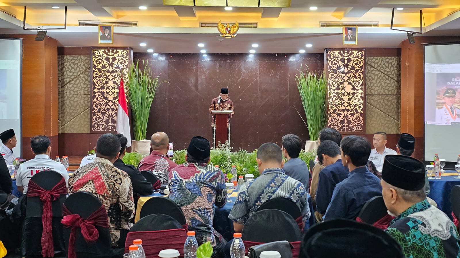 Gubernur Mahyeldi Rangkul Perantau Ringankan Beban Korban Bencana di Sumbar, Donasi Terkumpul Rp1 Miliar