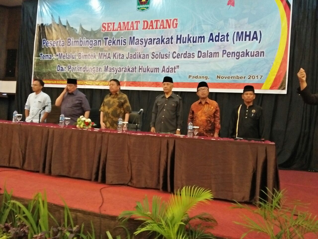 Perkuat Adat Istiadat Untuk Menyaring Pengaruh Globalisasi 