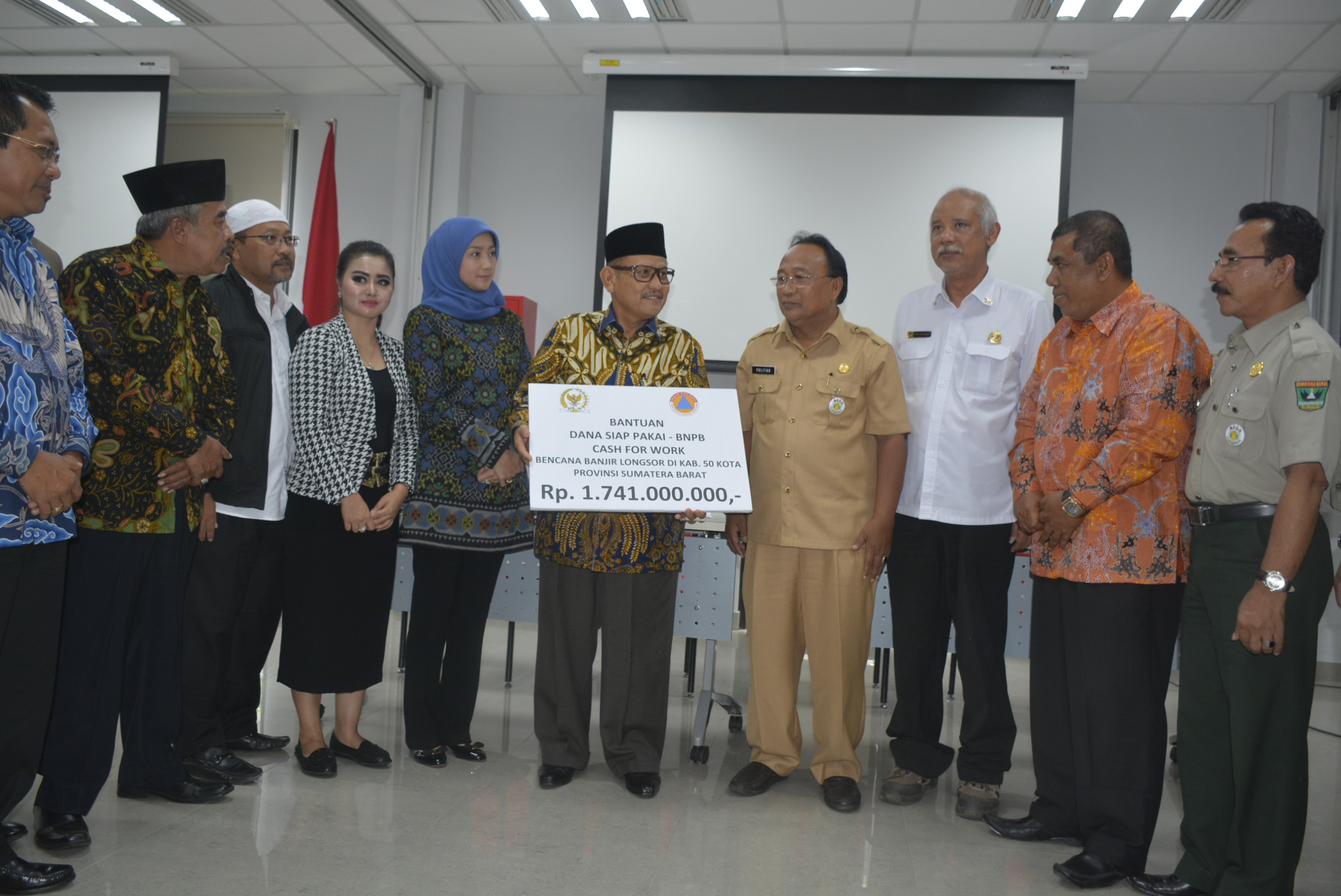 KOMISI 8 DPR RI KUNJUNGI BPBD SUMATERA BARAT 