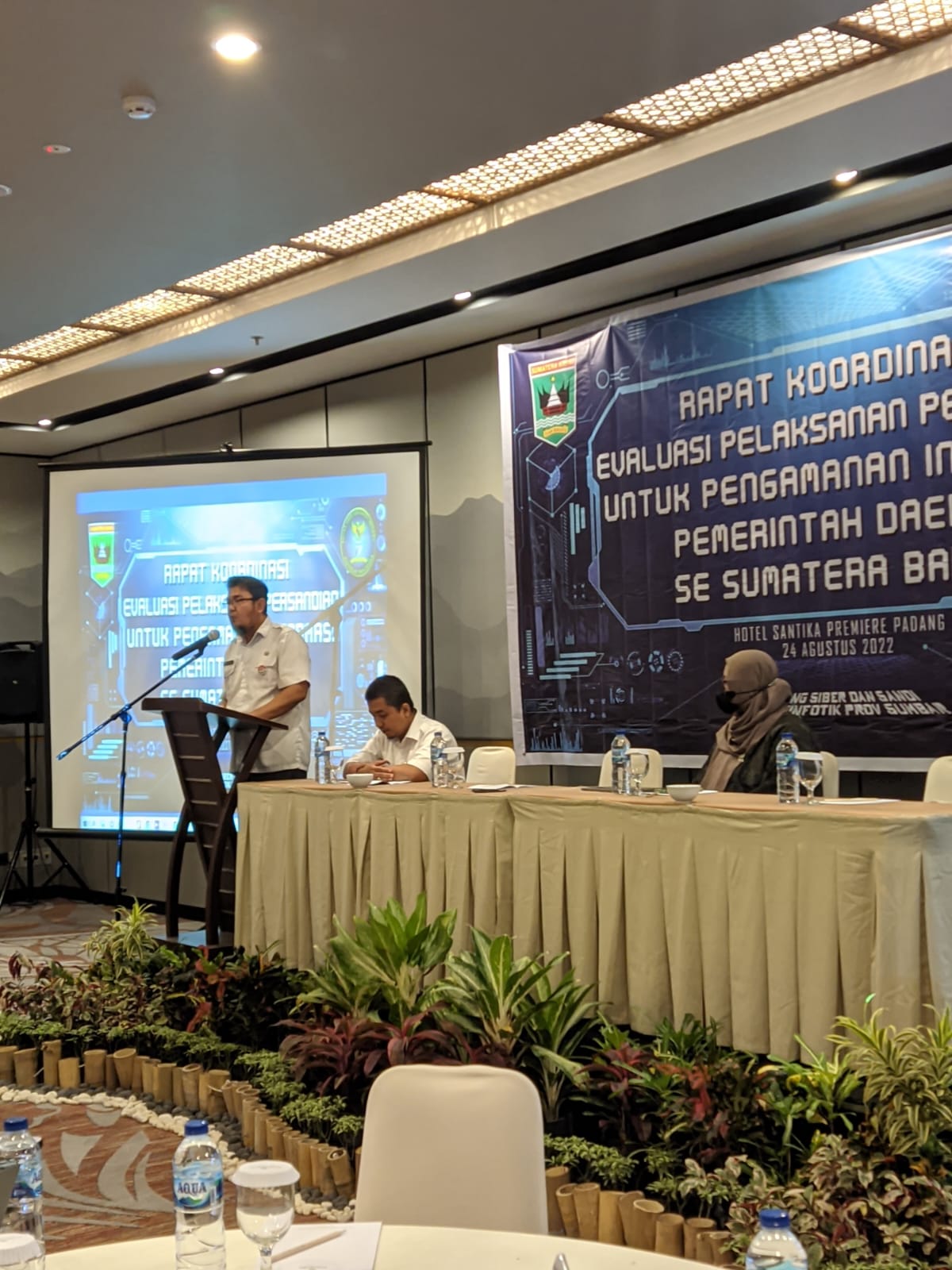 Diskominfotik Sumbar Gelar Rakor Evaluasi Persandian