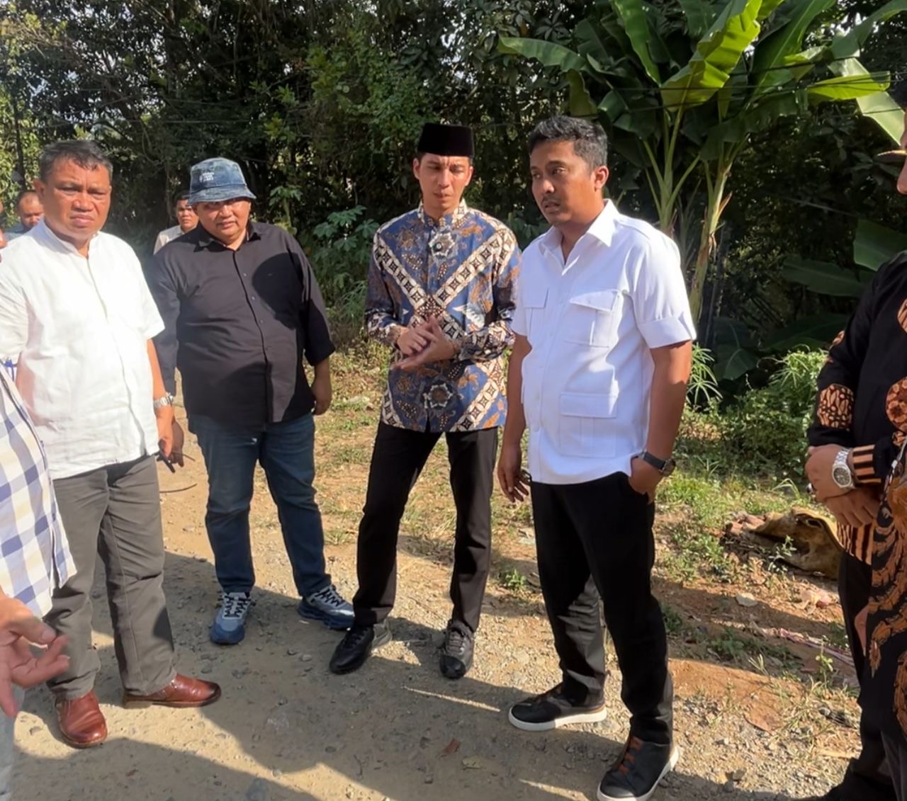 Pemprov Sumbar Siapkan Skema Perbaikan Jalan Sawahlunto Usai Tinjauan Lapangan
