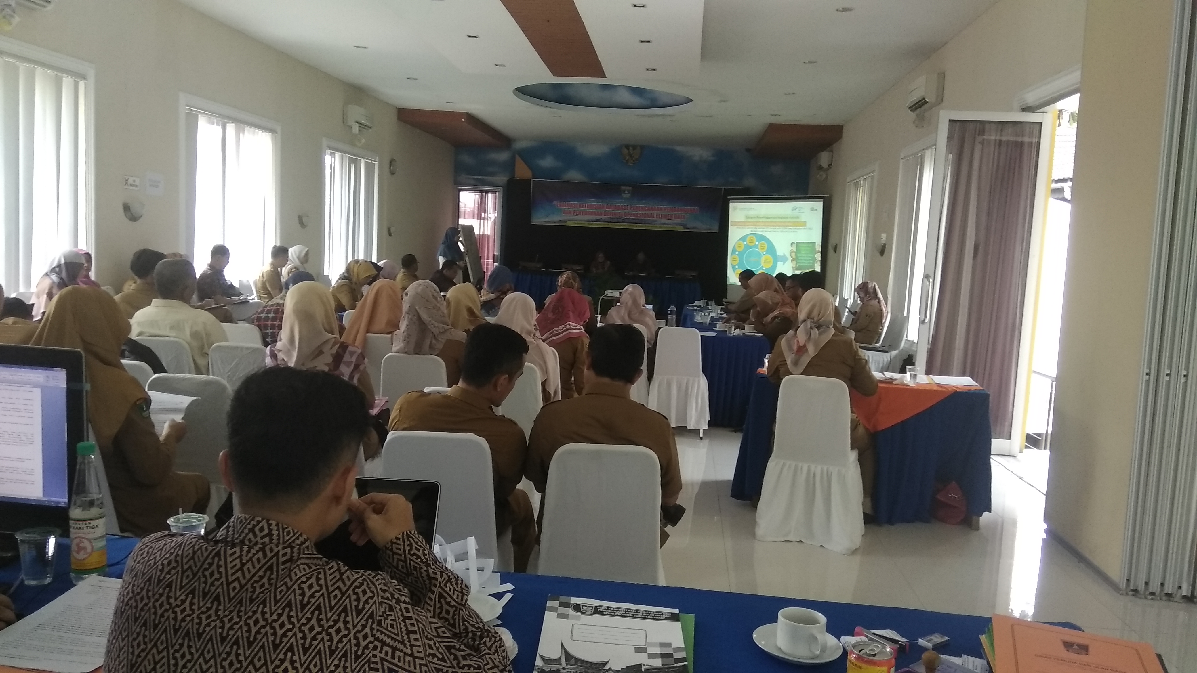 Bersama membangun Komitmen untuk mewujudkan Sumbar Dalam Satu Data