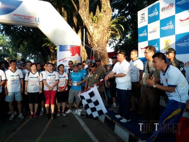 Wagub Nasrul Abit Buka Minangkabau Run Dalam Rangka HPN 2018