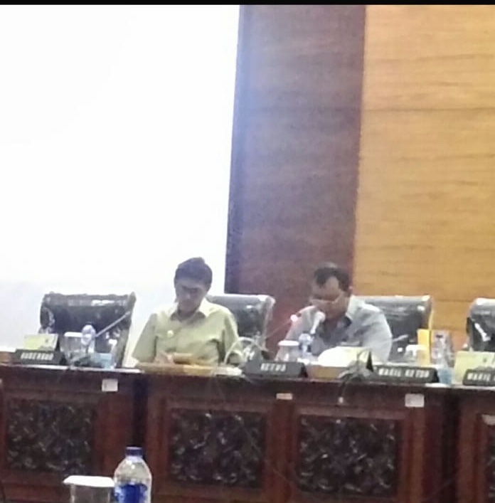 Gubernur Sampaikan Nota Pengantar Tiga Ranperda Sumbar