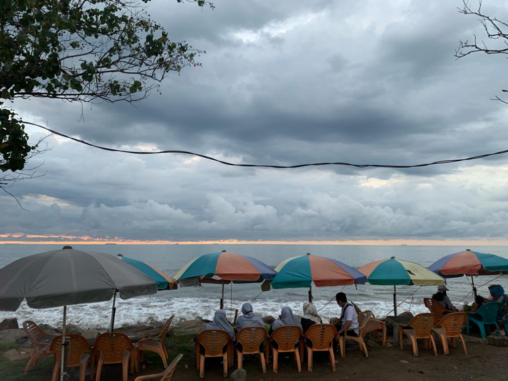Peserta MTQN 2020 Kagumi Keelokan Pantai Padang