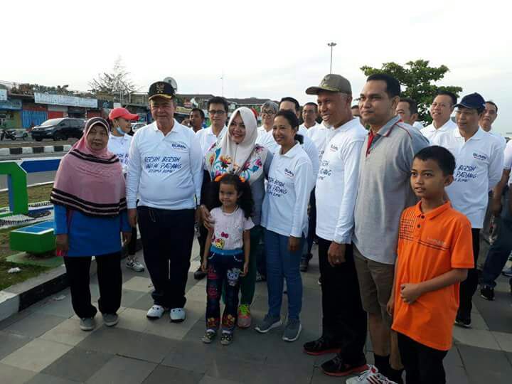 Wagub Sumbar dan Menteri BUMN Olahraga pagi Bersama